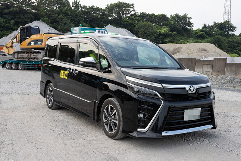 株式会社櫻井輸送の特殊誘導車両